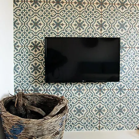 Mesanto Luxury 3* 메갈로호리