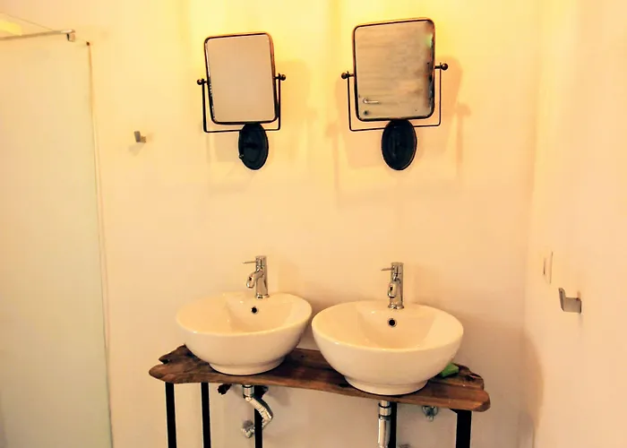 Mesanto Luxury Hotel 3*