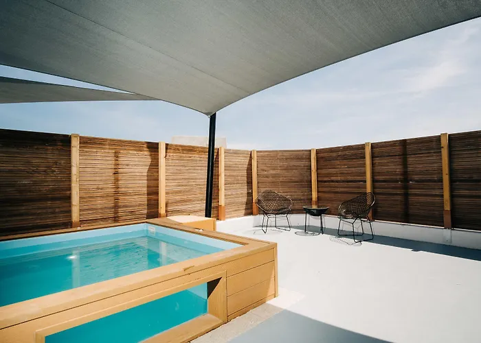 Hotel Mesanto Luxury 3*