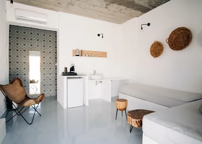 Mesanto Luxury Hotel 3*