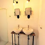 Mesanto Luxury Hotel 3*