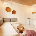 Mesanto Luxury Megalokori