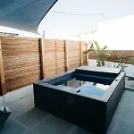 Mesanto Luxury Megalokori