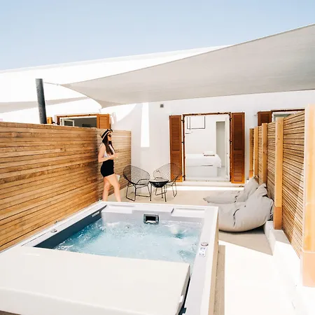 Hotel Mesanto Luxury