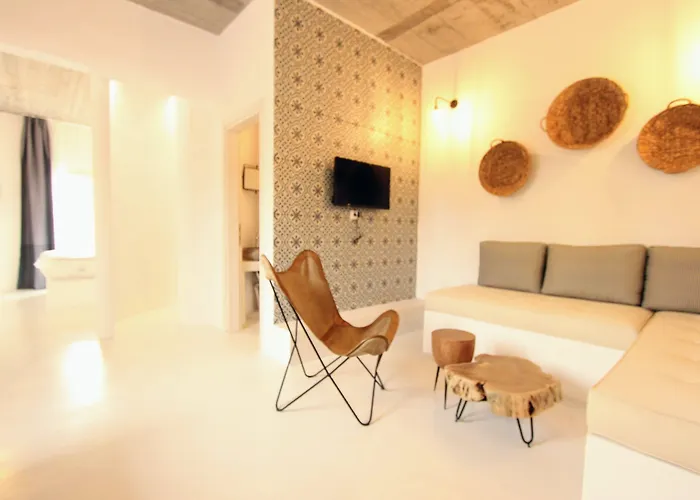 Hotel Mesanto Luxury Megalochori (Santorini)